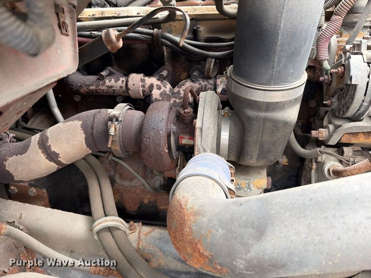 image for item FH6352 2003 Sterling L7500 dump truck