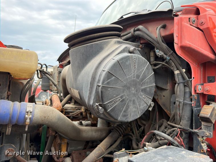 image for item FH6352 2003 Sterling L7500 dump truck