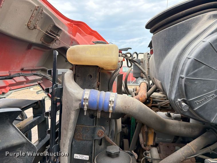 image for item FH6352 2003 Sterling L7500 dump truck