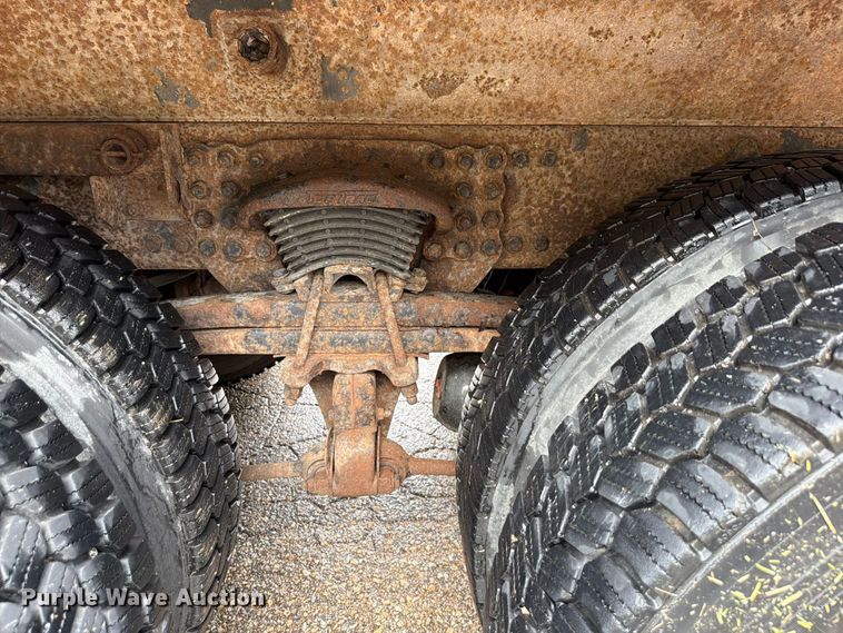 image for item FH6352 2003 Sterling L7500 dump truck