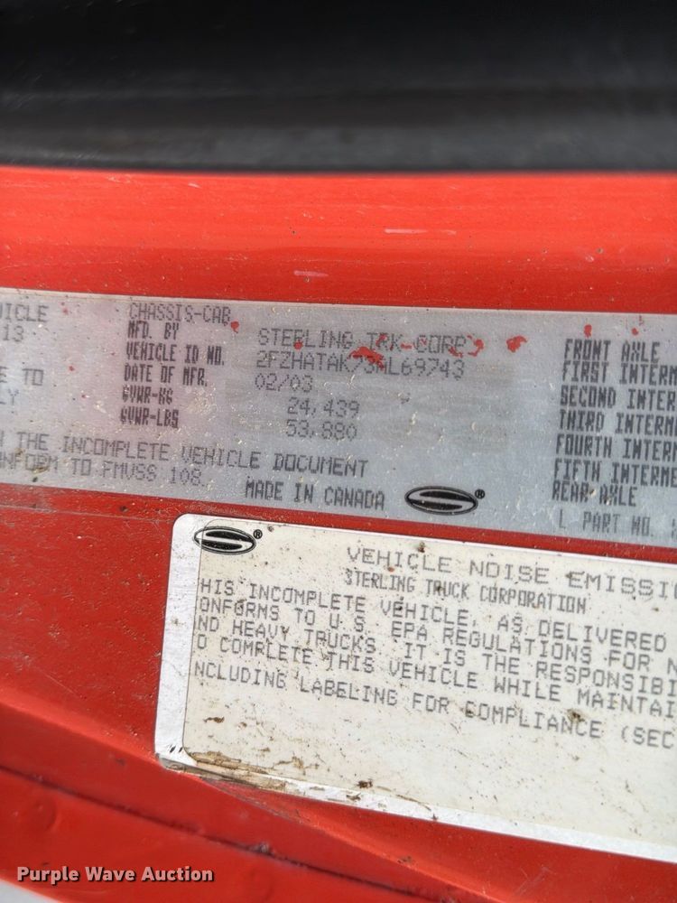 image for item FH6352 2003 Sterling L7500 dump truck