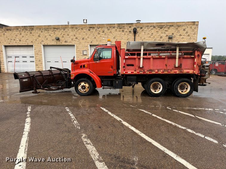 image for item FH6377 2003 Sterling L7500 dump truck