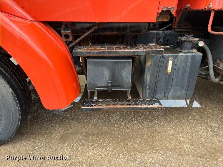 image for item FH6377 2003 Sterling L7500 dump truck