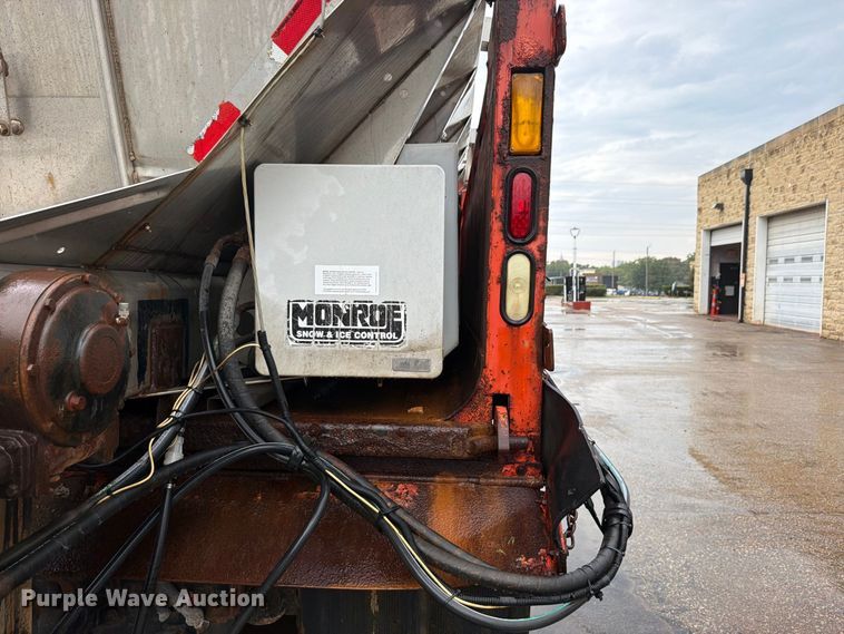 image for item FH6377 2003 Sterling L7500 dump truck