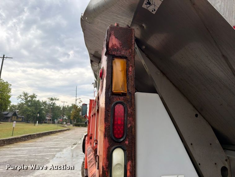 image for item FH6377 2003 Sterling L7500 dump truck