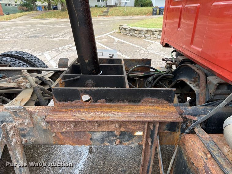 image for item FH6377 2003 Sterling L7500 dump truck