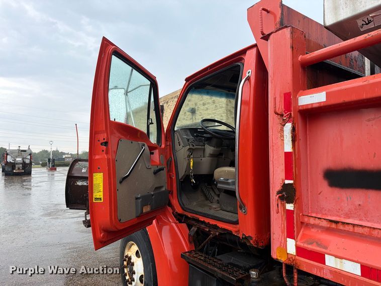 image for item FH6377 2003 Sterling L7500 dump truck