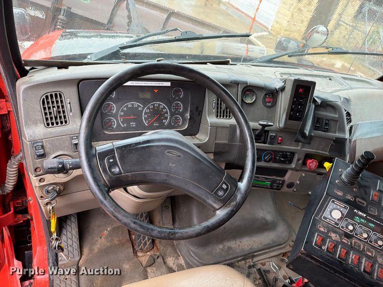 image for item FH6377 2003 Sterling L7500 dump truck