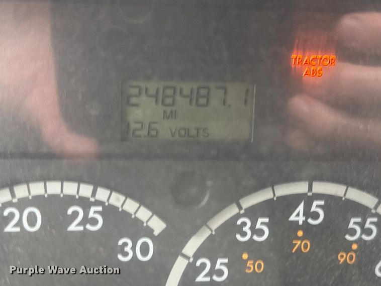 image for item FH6377 2003 Sterling L7500 dump truck