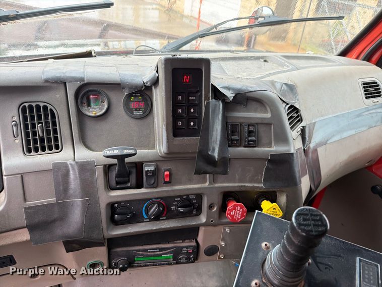 image for item FH6377 2003 Sterling L7500 dump truck