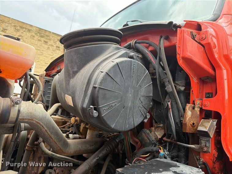 image for item FH6377 2003 Sterling L7500 dump truck