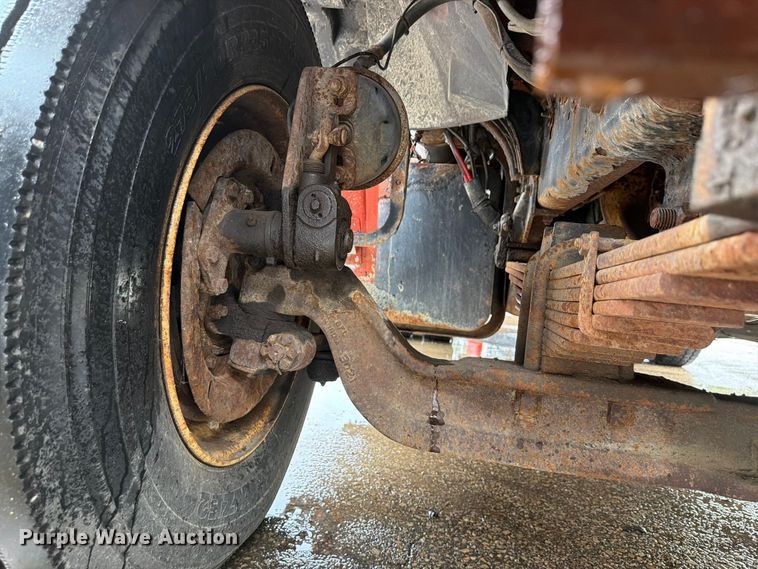 image for item FH6377 2003 Sterling L7500 dump truck