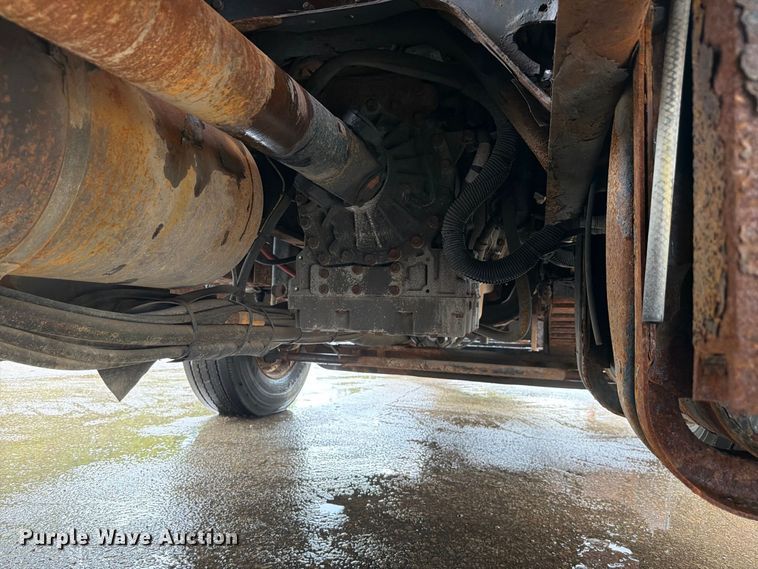 image for item FH6377 2003 Sterling L7500 dump truck