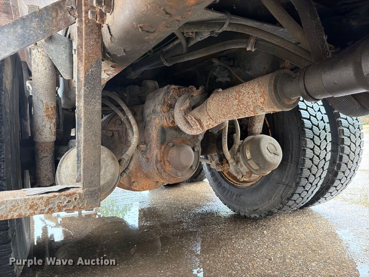 image for item FH6377 2003 Sterling L7500 dump truck