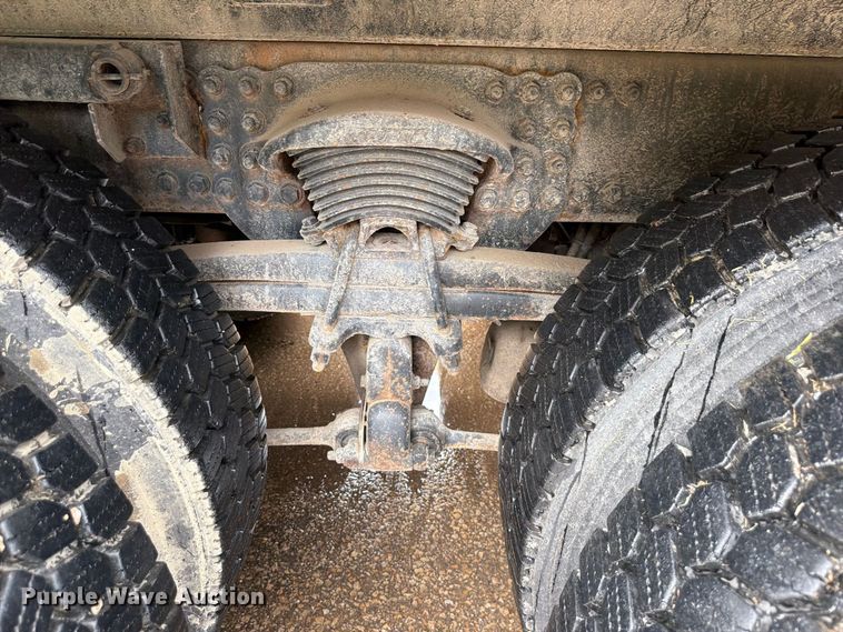 image for item FH6377 2003 Sterling L7500 dump truck