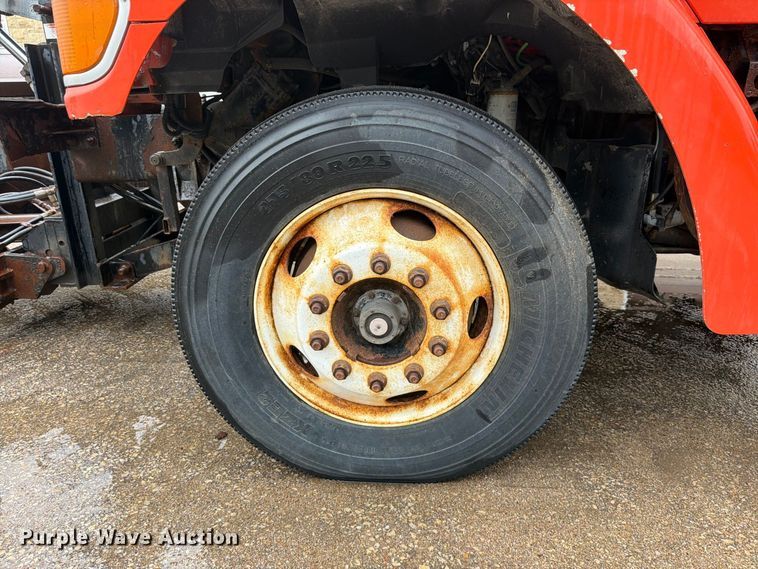 image for item FH6377 2003 Sterling L7500 dump truck