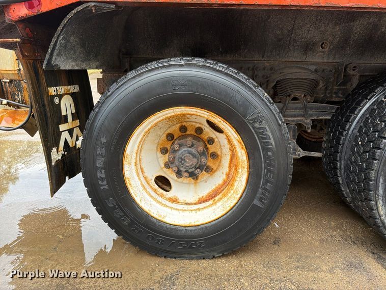 image for item FH6377 2003 Sterling L7500 dump truck