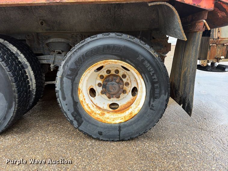 image for item FH6377 2003 Sterling L7500 dump truck