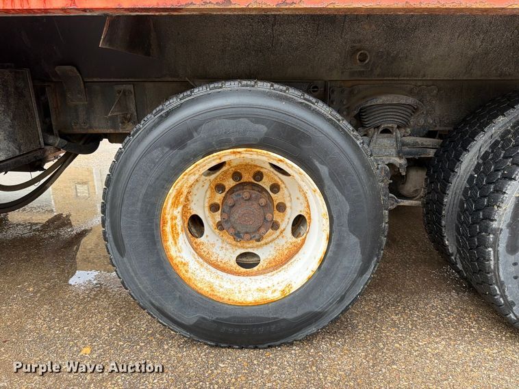 image for item FH6377 2003 Sterling L7500 dump truck