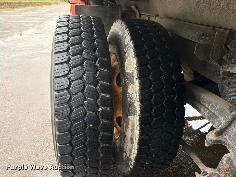 image for item FH6377 2003 Sterling L7500 dump truck