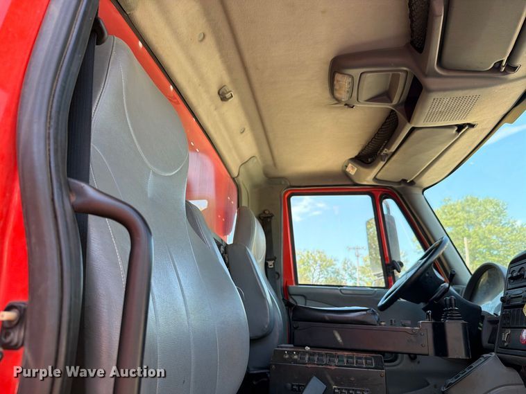 image for item FH6378 2007 International WorkStar 7400 dump truck