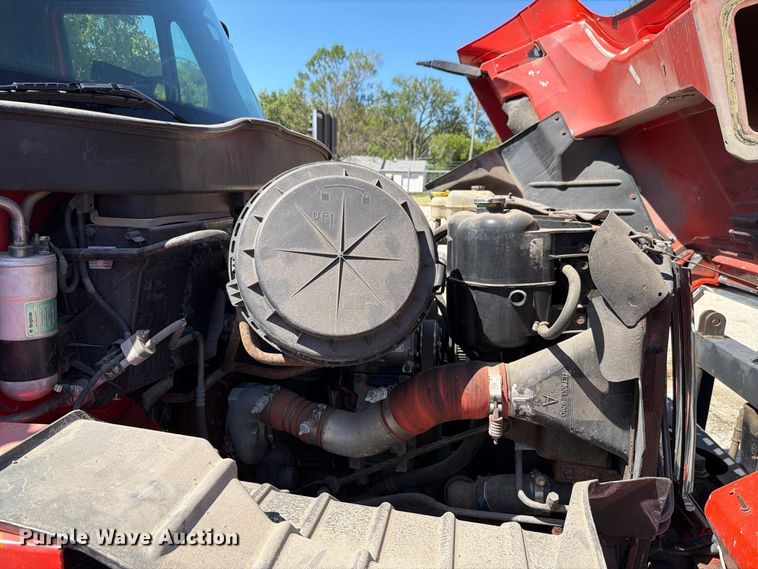 image for item FH6378 2007 International WorkStar 7400 dump truck