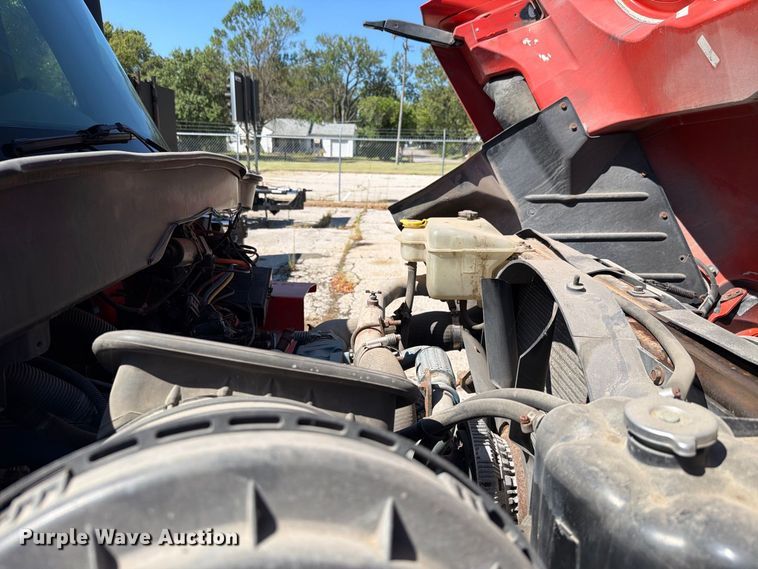 image for item FH6378 2007 International WorkStar 7400 dump truck