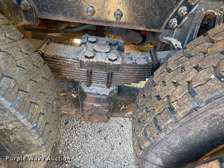image for item FH6378 2007 International WorkStar 7400 dump truck