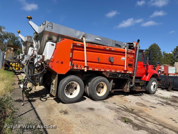 image for item FH6379 2007 International WorkStar 7400 dump truck