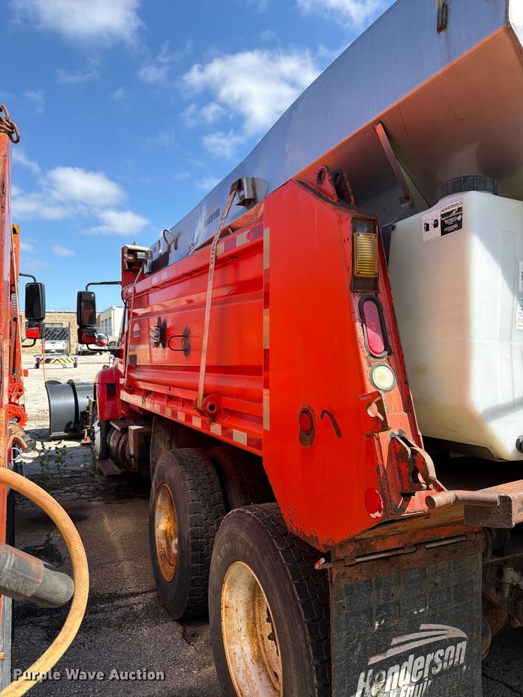 image for item FH6379 2007 International WorkStar 7400 dump truck