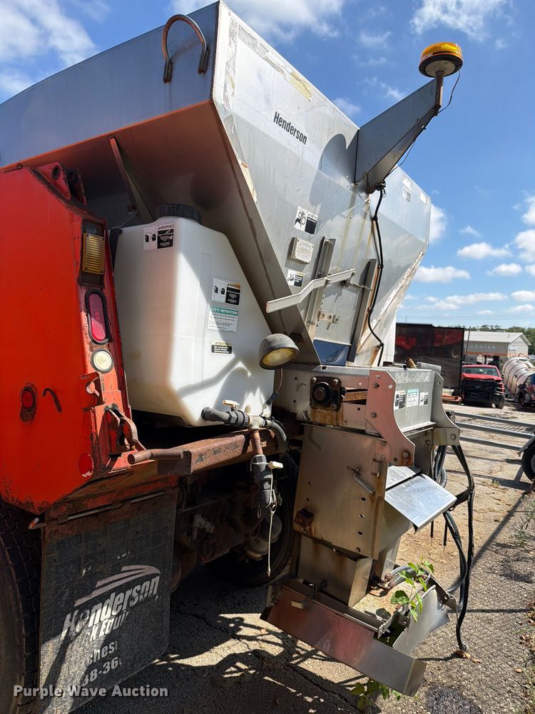 image for item FH6379 2007 International WorkStar 7400 dump truck