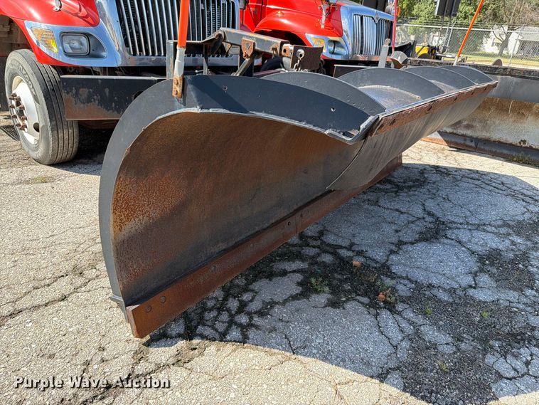 image for item FH6379 2007 International WorkStar 7400 dump truck