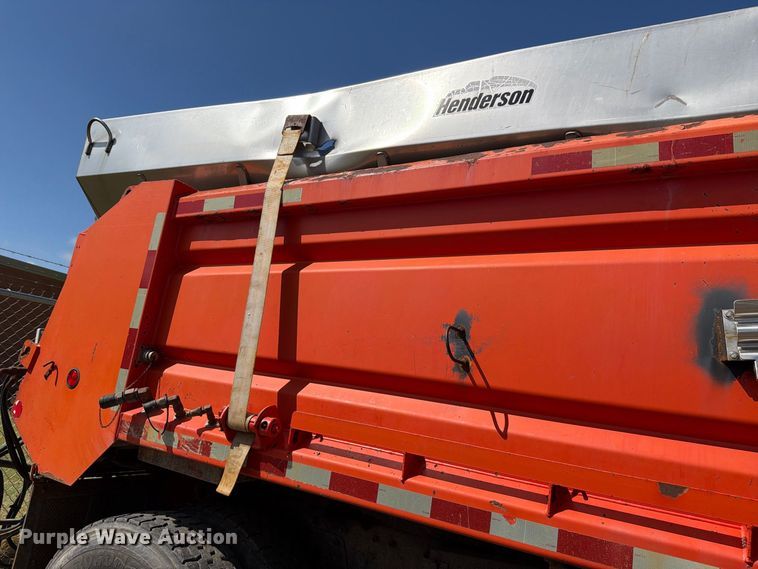 image for item FH6379 2007 International WorkStar 7400 dump truck