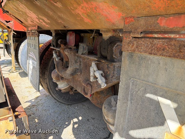 image for item FH6379 2007 International WorkStar 7400 dump truck