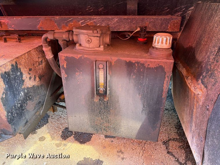 image for item FH6379 2007 International WorkStar 7400 dump truck