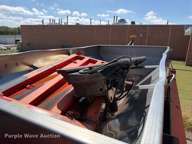 image for item FH6379 2007 International WorkStar 7400 dump truck
