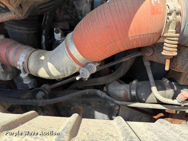 image for item FH6379 2007 International WorkStar 7400 dump truck