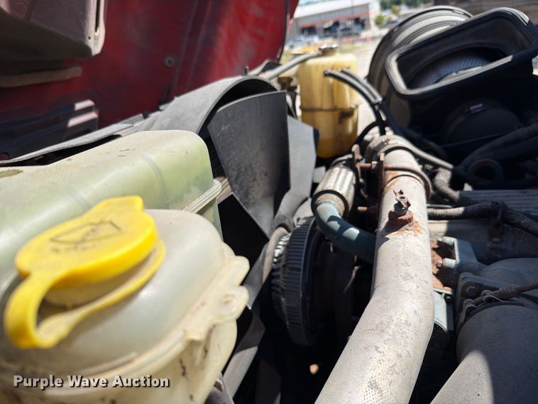image for item FH6379 2007 International WorkStar 7400 dump truck