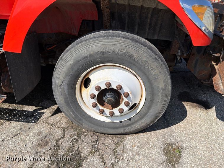 image for item FH6379 2007 International WorkStar 7400 dump truck