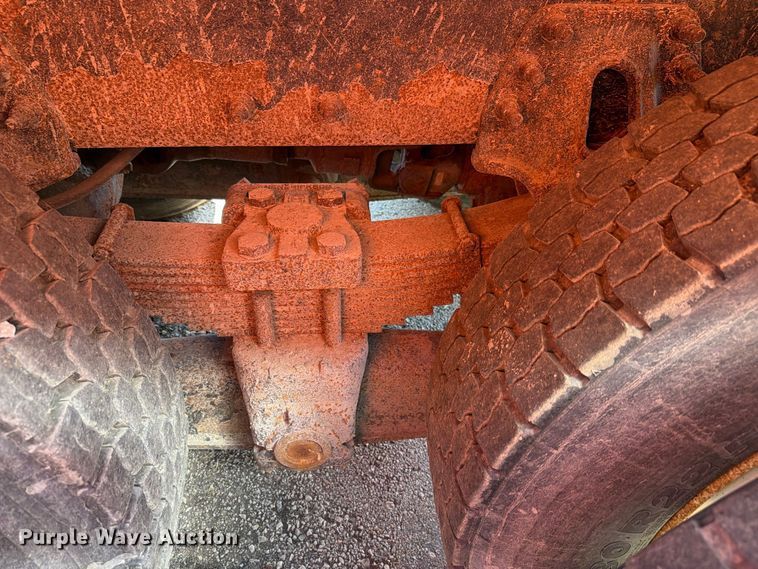 image for item FH6379 2007 International WorkStar 7400 dump truck
