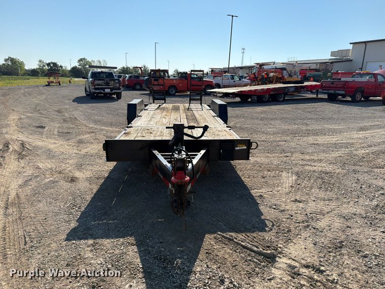 image for item FI0797 2002 Roadhog equipment trailer