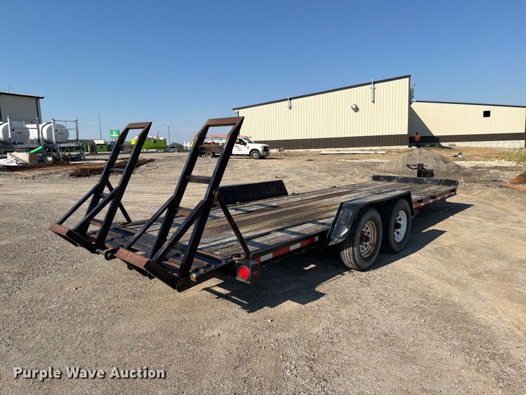 image for item FI0797 2002 Roadhog equipment trailer