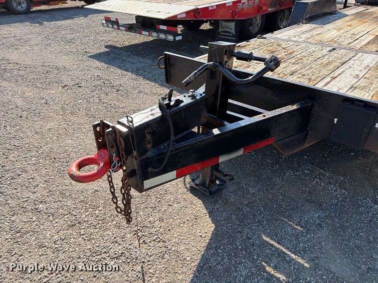 image for item FI0797 2002 Roadhog equipment trailer