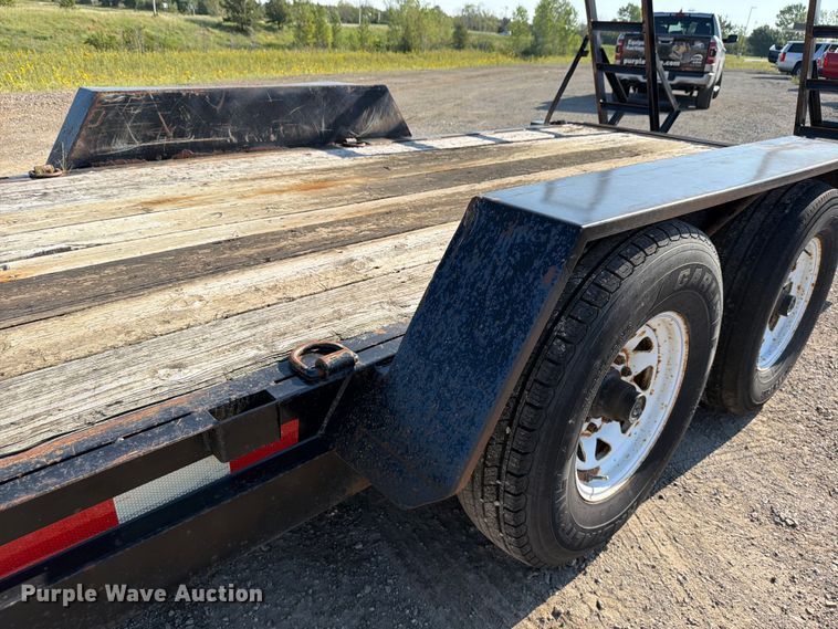 image for item FI0797 2002 Roadhog equipment trailer