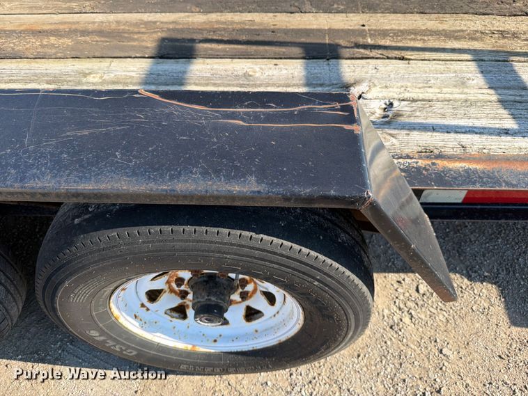 image for item FI0797 2002 Roadhog equipment trailer
