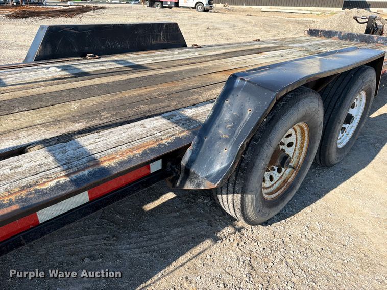 image for item FI0797 2002 Roadhog equipment trailer