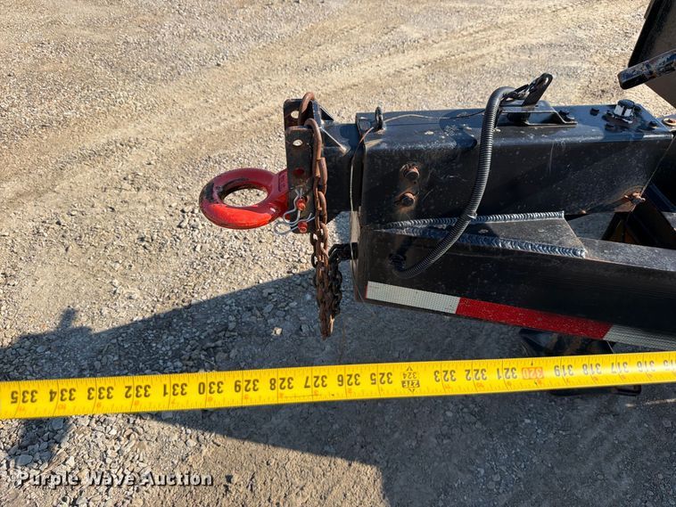 image for item FI0797 2002 Roadhog equipment trailer