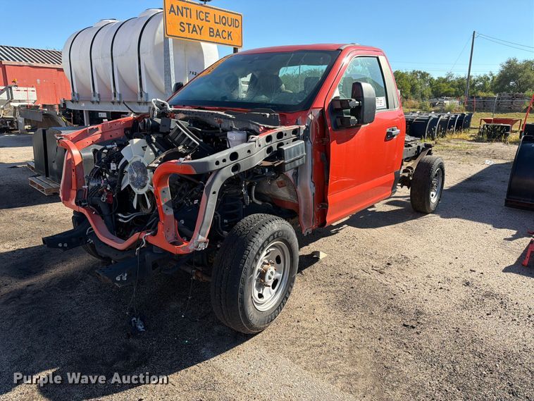2021 Ford F250 Super Duty pickup truck cab and chassis