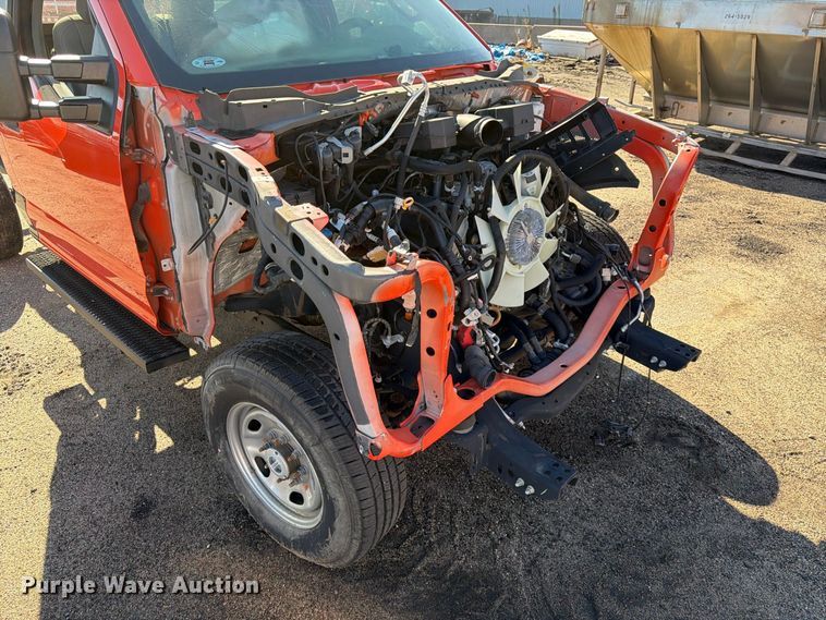 image for item FK3660 2021 Ford F250 Super Duty pickup truck cab and chassis