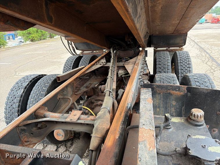 image for item FK3661 2007 International 7400 dump truck